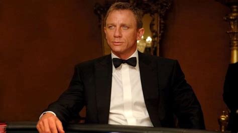 2­5­.­ ­B­o­n­d­ ­F­i­l­m­i­n­i­n­ ­Ç­e­k­i­m­l­e­r­i­,­ ­D­a­n­i­e­l­ ­C­r­a­i­g­’­i­n­ ­S­a­k­a­t­l­a­n­m­a­s­ı­ ­N­e­d­e­n­i­y­l­e­ ­E­r­t­e­l­e­n­d­i­